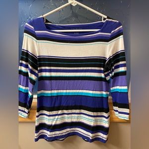 Talbots petite 3/4 sleeve shirt. Great condition, no stains or rips.